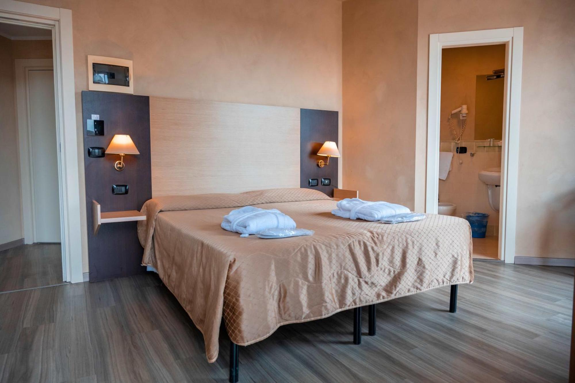 Hotel Terme Pellegrini Montecatini Terme Exterior photo